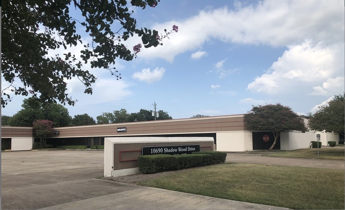 10690 Shadow Wood Dr, Houston, TX for lease Primary Photo- Image 1 of 4
