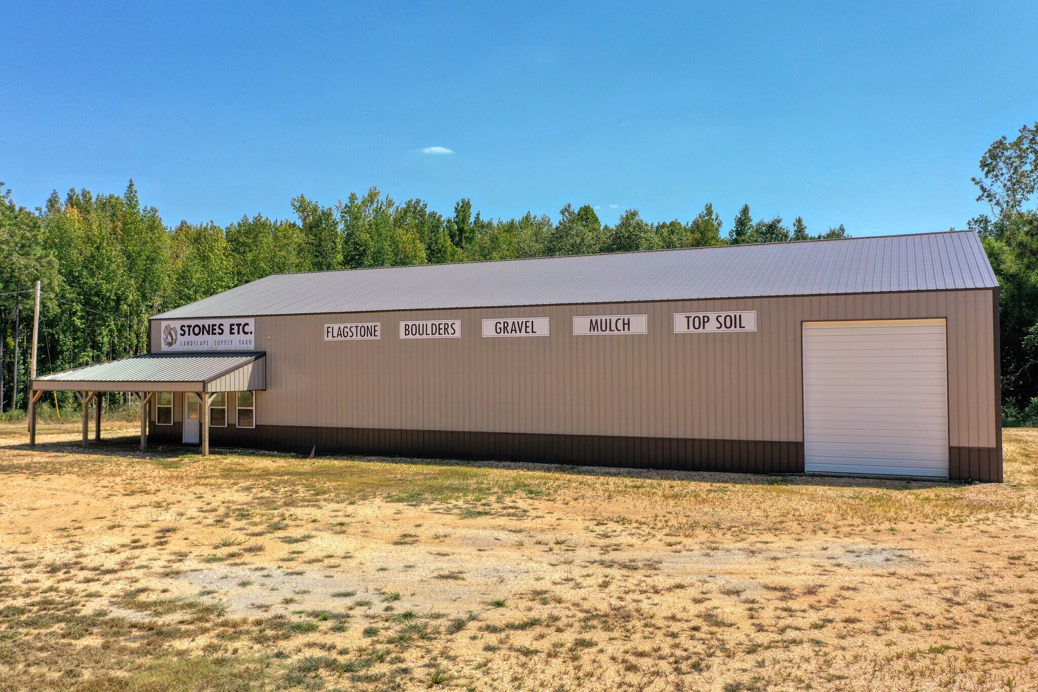 22000 Main St E, Huntingdon, TN à vendre Photo du bâtiment- Image 1 de 24