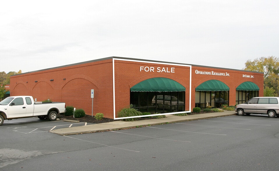 2235 Lewisville Clemmons Rd, Clemmons, NC for lease - Primary Photo - Image 1 of 13