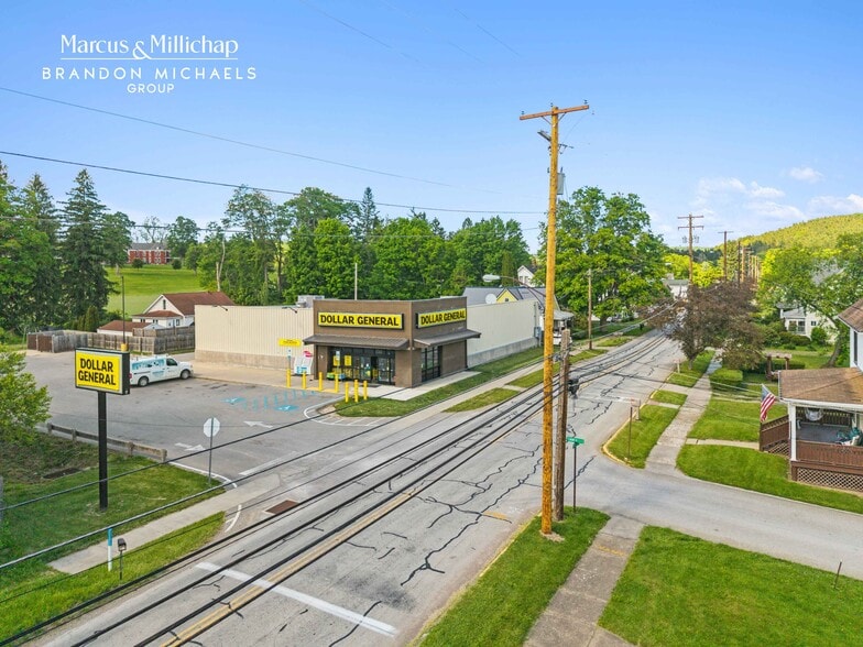 726 Main St, Polk, PA à vendre - Photo du bâtiment - Image 2 de 10