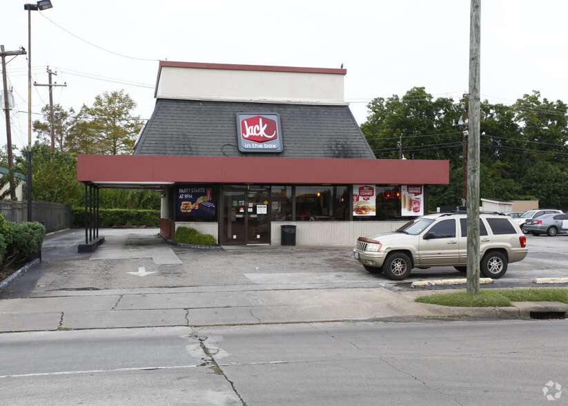 8410 Hillcroft St, Houston, TX for lease - Primary Photo - Image 1 of 4