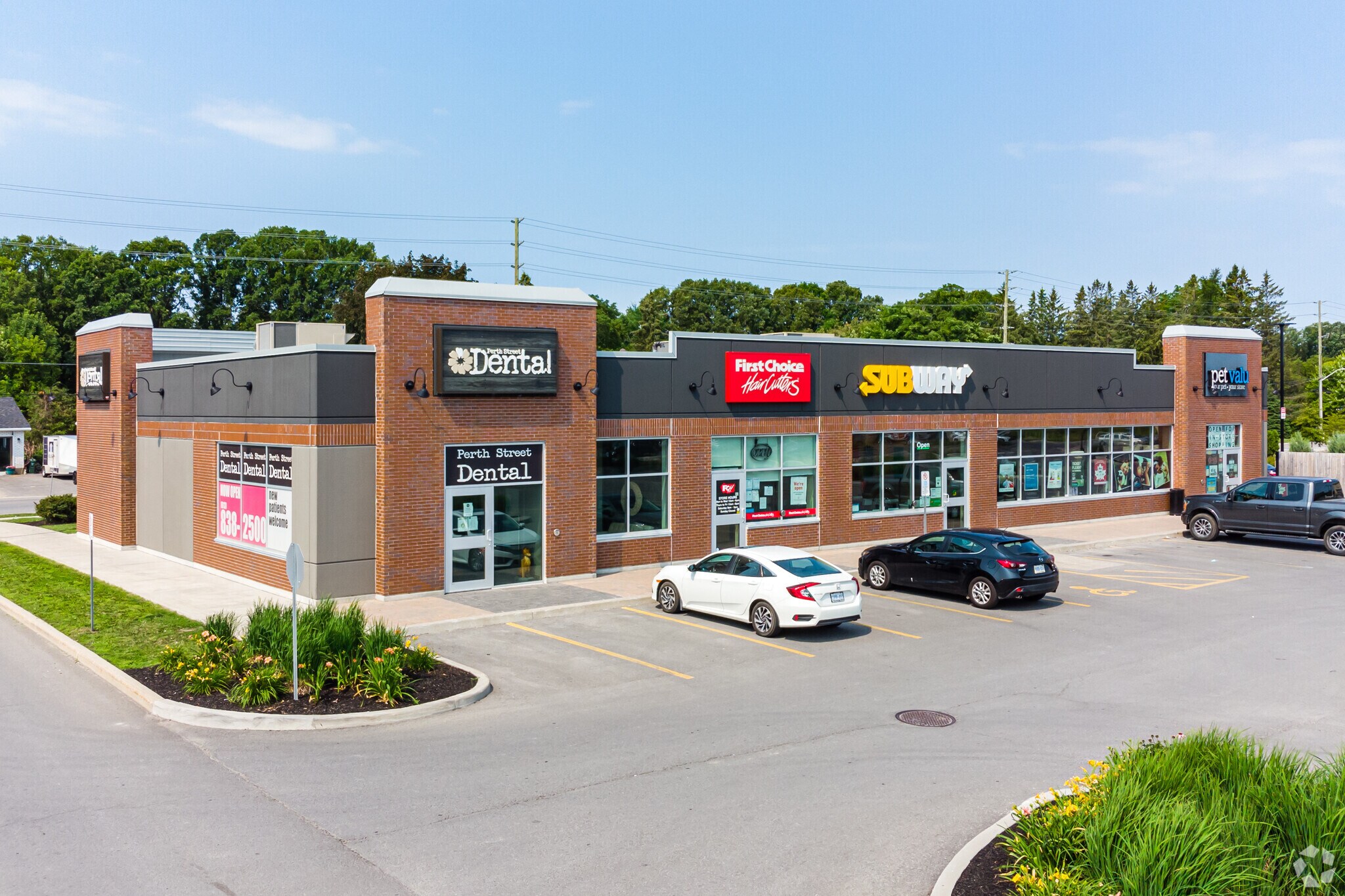 5913 Perth St, Ottawa, ON à louer Photo principale- Image 1 de 4