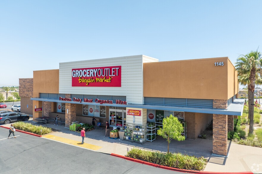 Ayala Dr & Hwy 210, Rialto, CA for lease - Primary Photo - Image 2 of 2