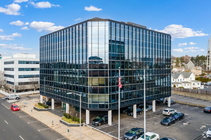 1177 Summer St, Stamford, CT à louer - Photo du bâtiment - Image 2 de 4