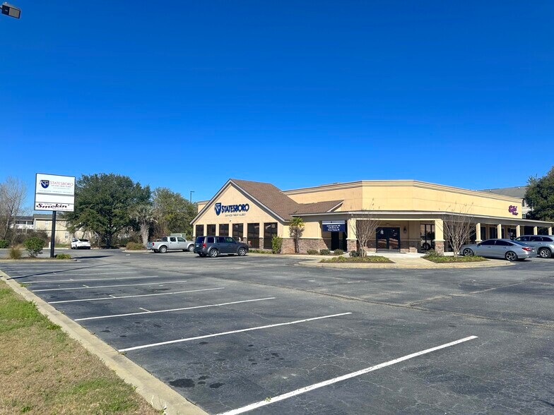 1301 Statesboro Place Cir, Statesboro, GA à louer - Photo du bâtiment - Image 2 de 9