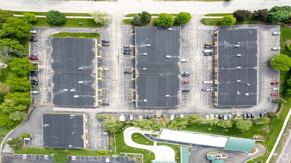 820-840 W Lake St, Roselle, IL à louer - Photo du bâtiment - Image 3 de 3