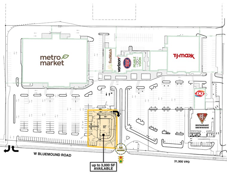 17630 W Bluemound Rd, Brookfield, WI for lease - Building Photo - Image 2 of 3