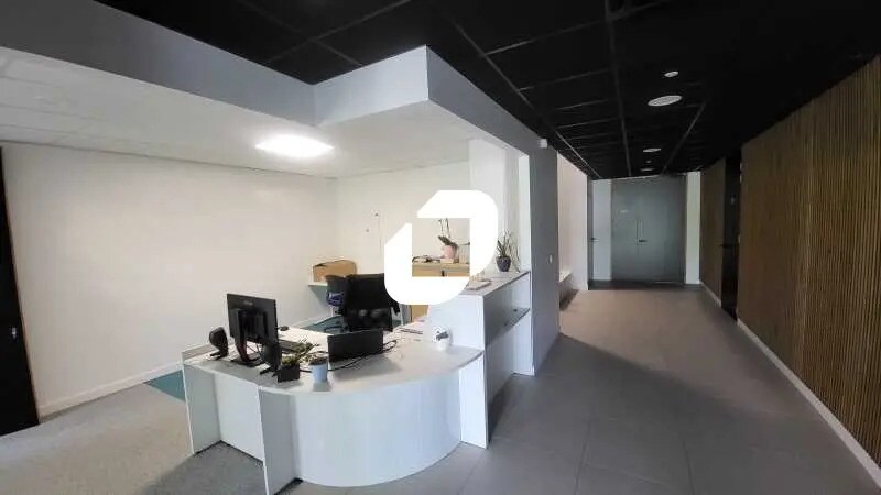 Bureau dans Pessac à louer Photo du bâtiment- Image 1 de 16