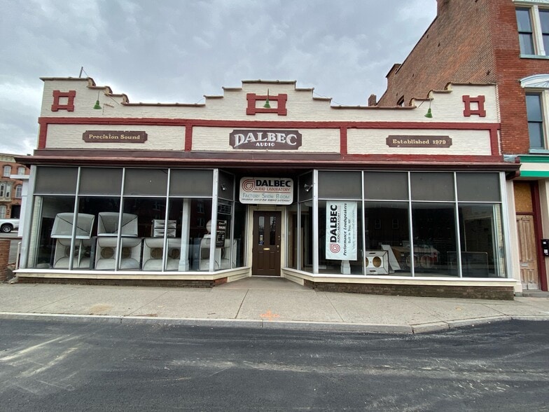 58 King St, Troy, NY à vendre - Photo du bâtiment - Image 1 de 5