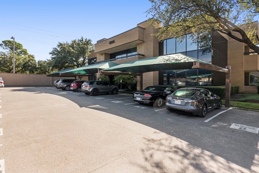 4300 MacArthur Ave, Dallas, TX à louer - Photo du bâtiment - Image 3 de 15