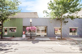 404-406 E Fourth St, Royal Oak, MI for lease Interior Photo- Image 1 of 8