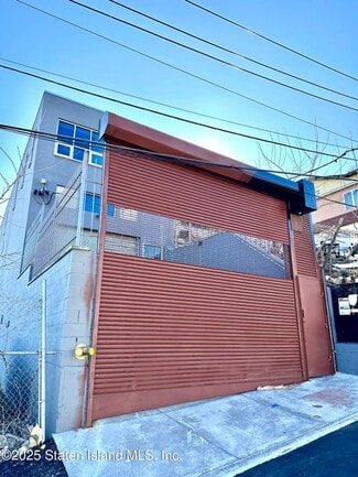 Plus de détails pour 16 Concord Pl, Staten Island, NY - Industriel à vendre