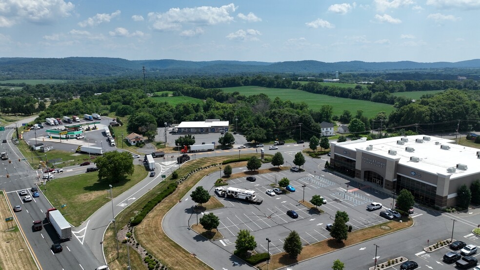 992 New Brunswick Ave, Phillipsburg, NJ for sale - Building Photo - Image 2 of 13