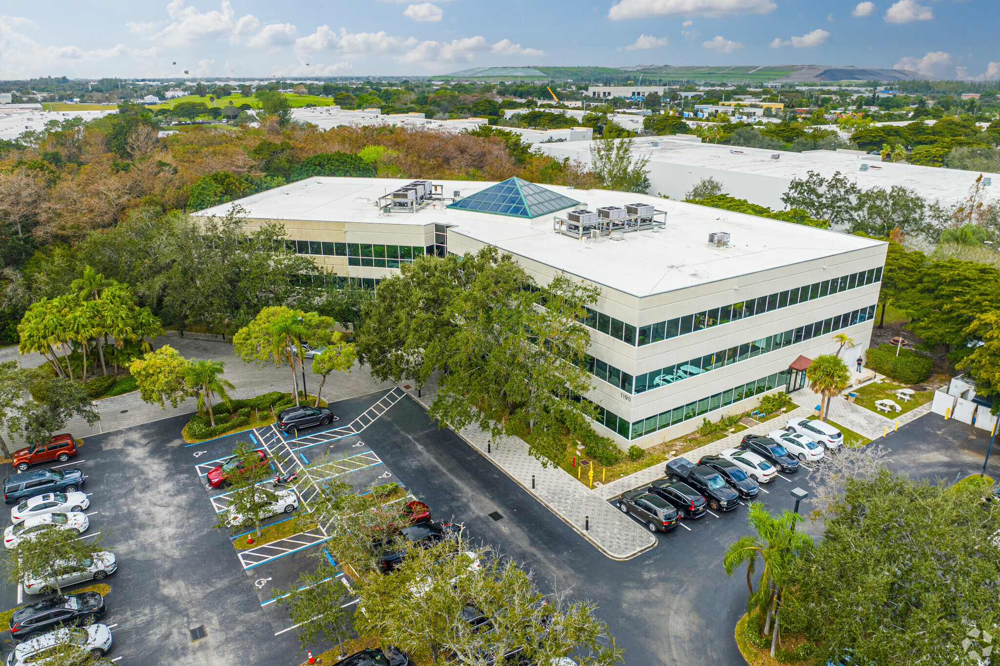 1100 Park Central Blvd S, Pompano Beach, FL for lease Building Photo- Image 1 of 21