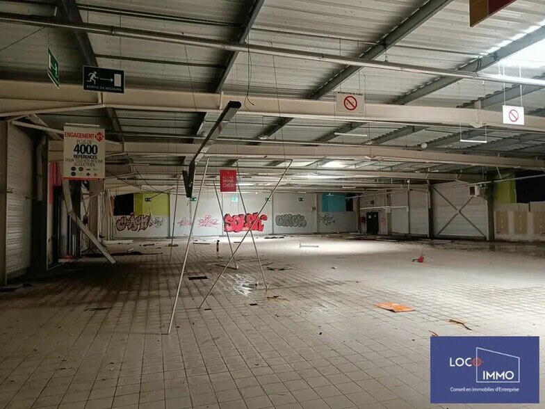 Retail in La Réole for sale - Interior Photo - Image 2 of 4
