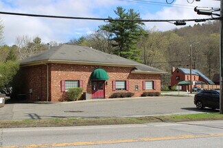 Plus de détails pour 9 Norfolk Rd, Torrington, CT - Bureau à vendre