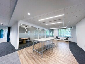 2300 Discovery Dr, Orlando, FL for lease Interior Photo- Image 1 of 3