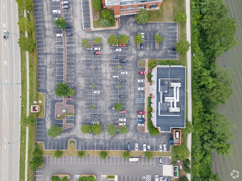 395 E Waterfront Dr, Homestead, PA à louer - Aérien - Image 3 de 9