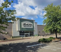 EASTCHASE Pky, Montgomery, AL for lease Building Photo- Image 2 of 3