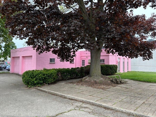 23 Elm Street, Grimsby, ON for sale Primary Photo- Image 1 of 1