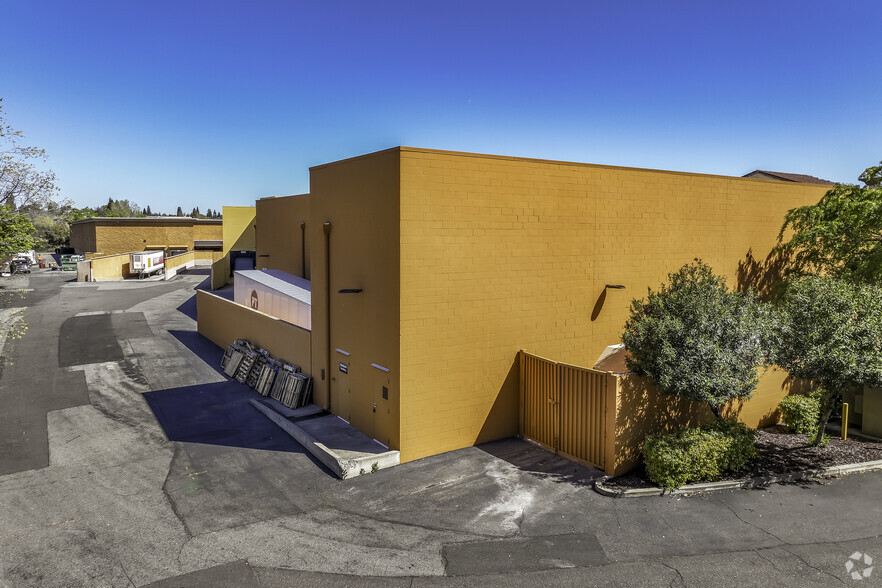 8640 Sierra College Blvd, Roseville, CA for lease - Building Photo - Image 3 of 7