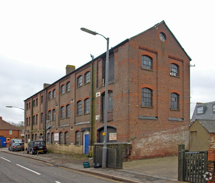 71-79 Waterside, Chesham for sale - Building Photo - Image 3 of 3