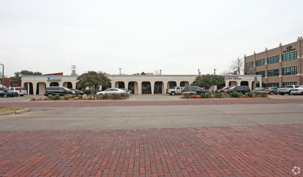 3615-3625 Camp Bowie Blvd, Fort Worth, TX for sale - Primary Photo - Image 1 of 1