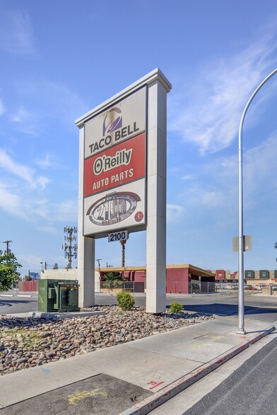 2100 Fremont St, Las Vegas, NV for sale - Building Photo - Image 3 of 11