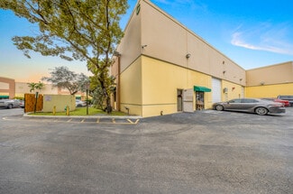 Plus de détails pour 3700-3718 SW 30th Ave, Fort Lauderdale, FL - Industriel à vendre