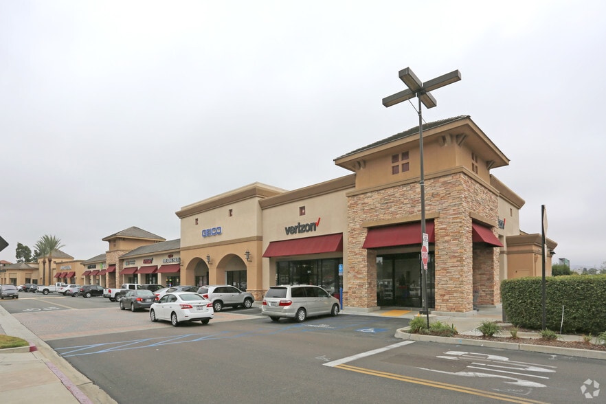 701-771 Center Dr, San Marcos, CA for lease - Building Photo - Image 2 of 3