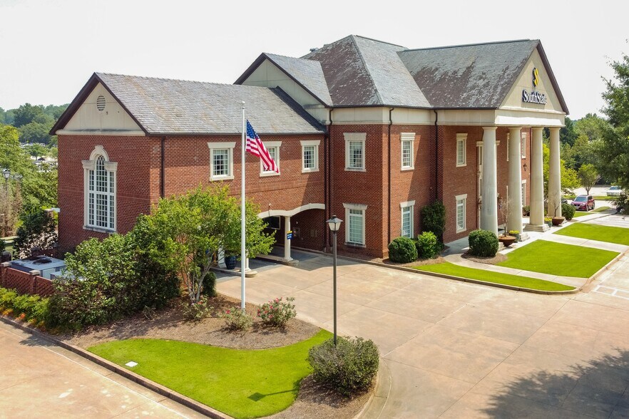 820 Dixie St, Carrollton, GA à louer - Photo du bâtiment - Image 2 de 7