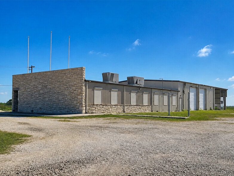 2303 County Road 30, Corpus Christi, TX for sale - Building Photo - Image 1 of 2