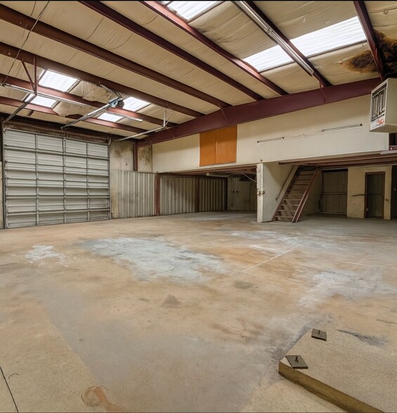 108 S 109th East Ave, Tulsa, OK for lease - Building Photo - Image 3 of 8