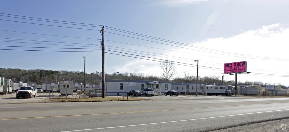 3502 E Governor John Sevier Hwy, Knoxville, TN à louer - Photo du bâtiment - Image 3 de 3