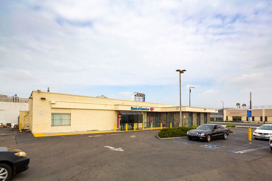 5471 Crenshaw Blvd, Los Angeles, CA à vendre - Photo du bâtiment - Image 3 de 8