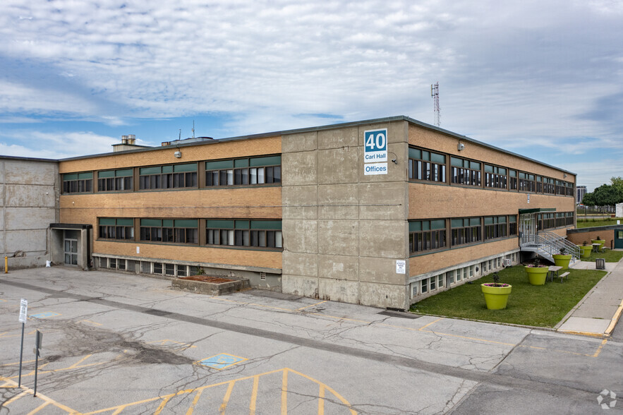 40 Carl Hall Rd, Toronto, ON for lease - Primary Photo - Image 1 of 6