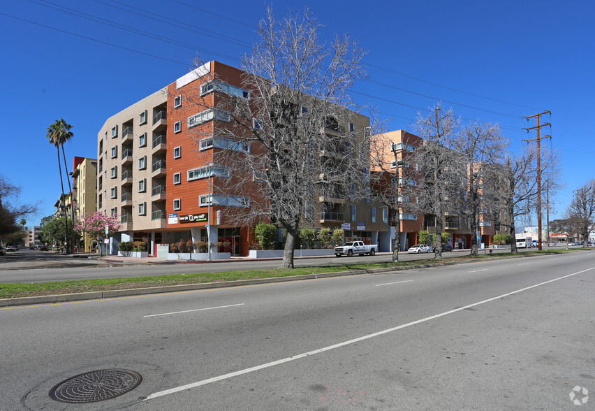 5251 Vineland Ave, North Hollywood, CA for sale - Primary Photo - Image 1 of 1