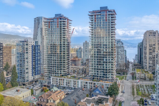 Plus de détails pour 1438 Robson St, Vancouver, BC - Multi-résidentiel à vendre