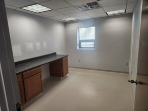 1114 Goffle Rd, Hawthorne, NJ for lease Building Photo- Image 1 of 4