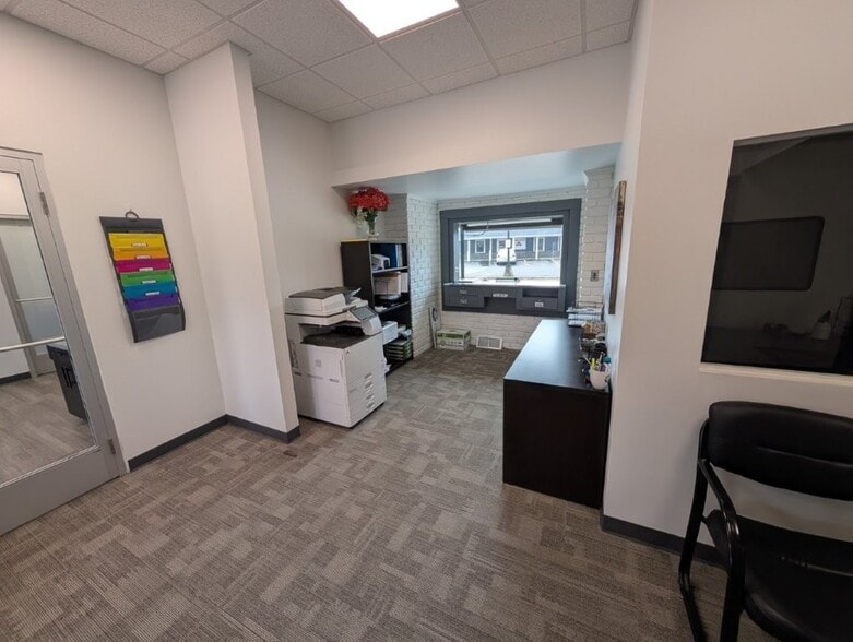 800 E Allegan St, Otsego, MI à vendre - Photo du bâtiment - Image 2 de 7