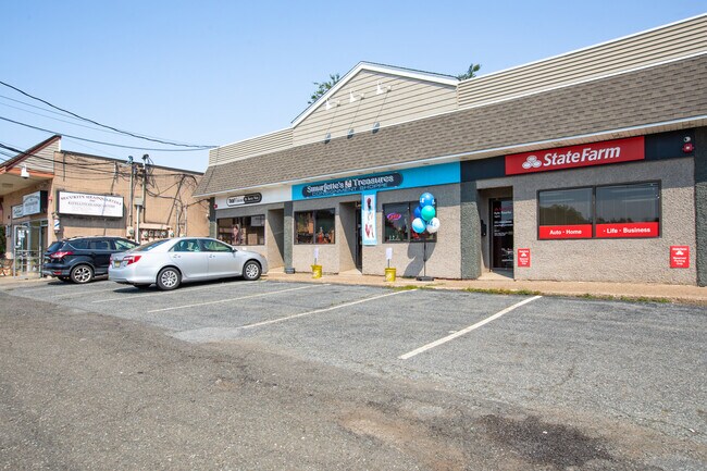 More details for 6-14 Elm St, Oakland, NJ - Retail for Lease