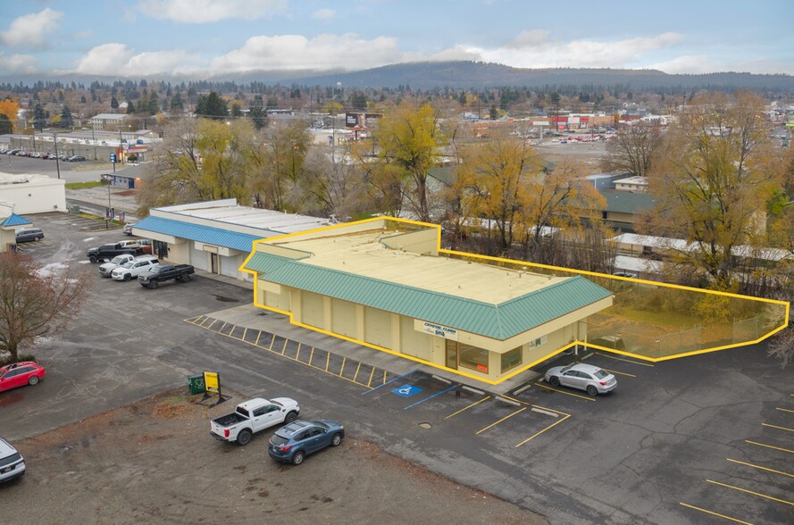 12611-12613 E Sprague Ave, Spokane Valley, WA à louer - Photo du bâtiment - Image 2 de 17