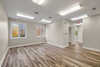 1230 Lexington Ave, Mansfield, OH for lease Building Photo- Image 1 of 7