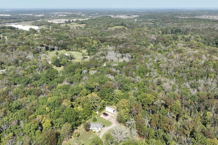 3071 Callis Rd, Lebanon, TN à vendre - Photo du bâtiment - Image 2 de 7