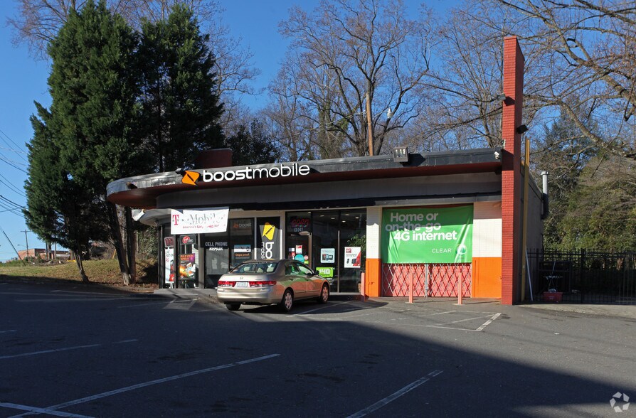 1926 S Tryon St, Charlotte, NC for lease - Building Photo - Image 2 of 5
