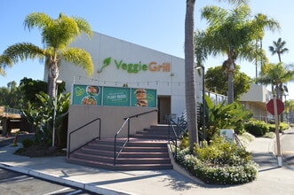 2501-2685 Pacific Coast Hwy, Torrance, CA à louer Photo du bâtiment- Image 2 de 7