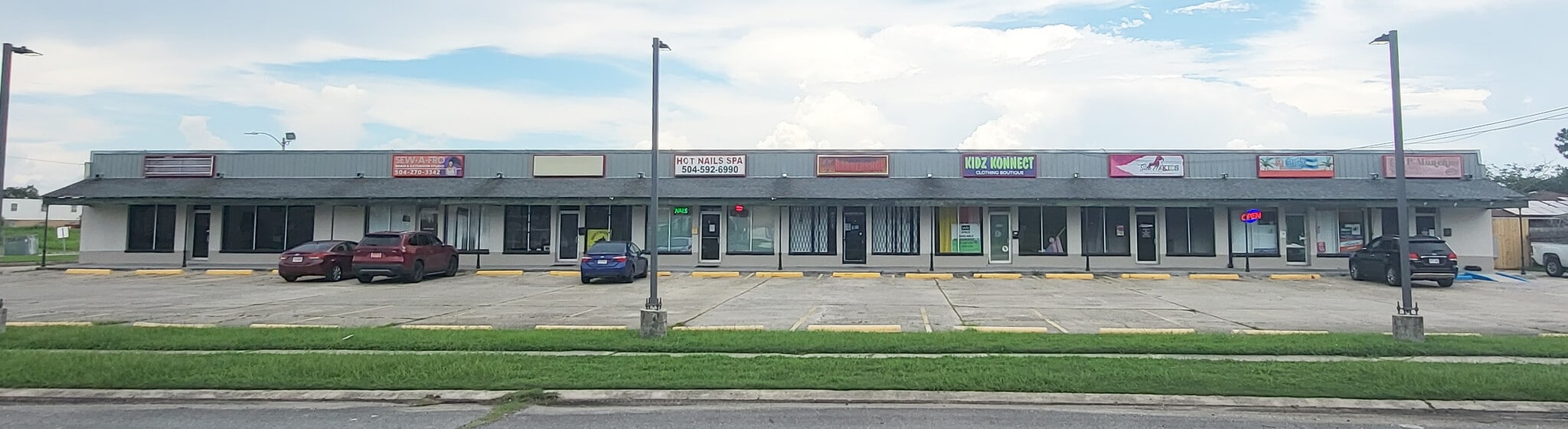 7701 Dwyer Blvd, New Orleans, LA for lease Building Photo- Image 1 of 4