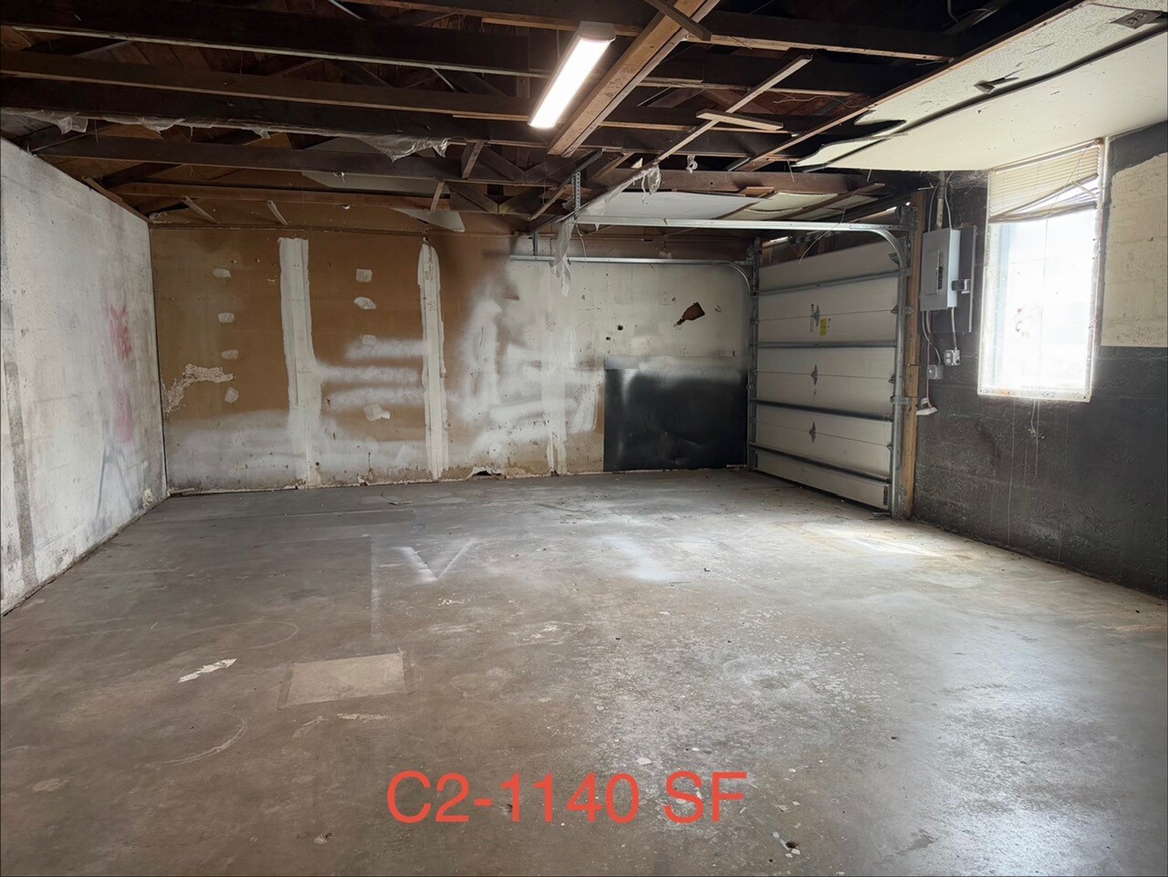 504 Center Rd, Fort Myers, FL for lease Interior Photo- Image 1 of 4