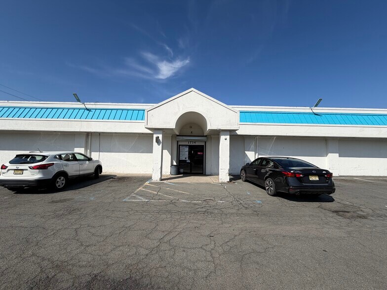 1734 N Olden Avenue, Ewing, NJ for lease - Building Photo - Image 2 of 4