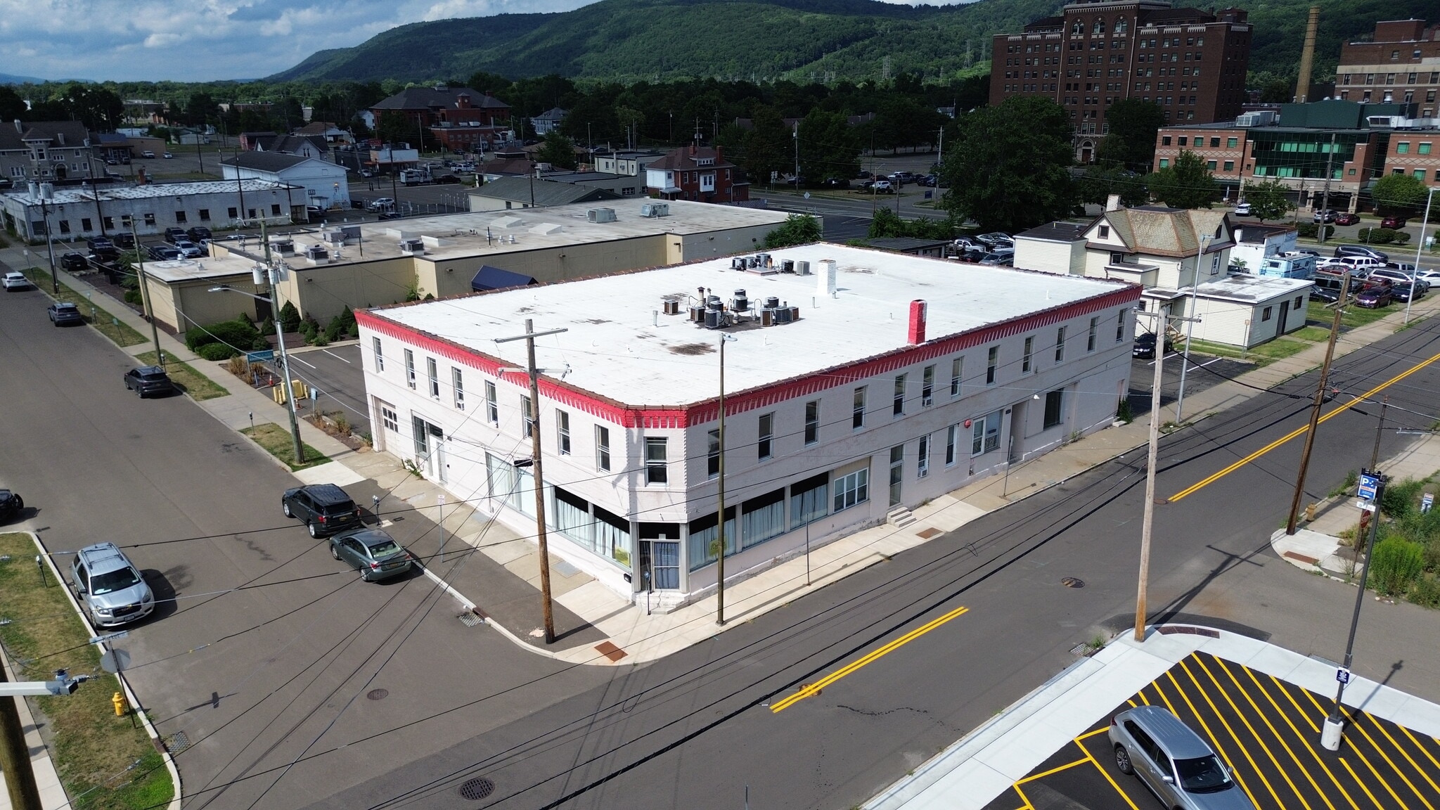 451 Market St, Elmira, NY à vendre Photo du bâtiment- Image 1 de 31